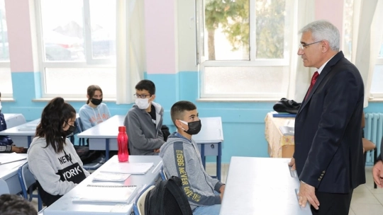 Başkan Güder'den Eğitime Hep Destek, Tam Destek