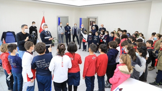 Minik Öğrenciler, Battalgazi Belediyesi'ni Gezerek Öğrendi