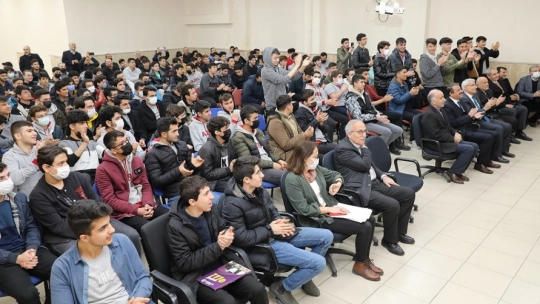 Battalgazi'deki 4 Bin 105 Öğrenciye Eğitim Seti Desteği Verildi
