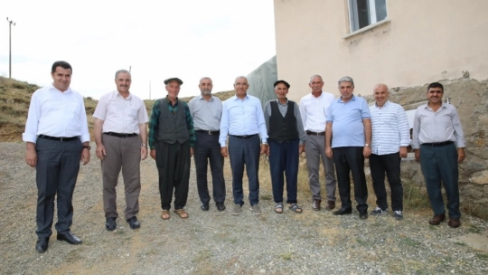 Gülümuşağı, Beydağı ve Uluköy Mahallelerinde Yol Çalışması Yapılıyor