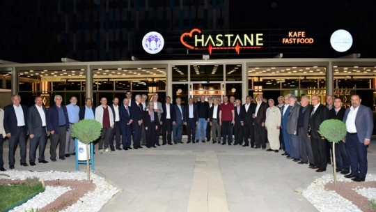 Battalgazi Belediyesi Kanaat Önderlerine İftarda Konuk Etti