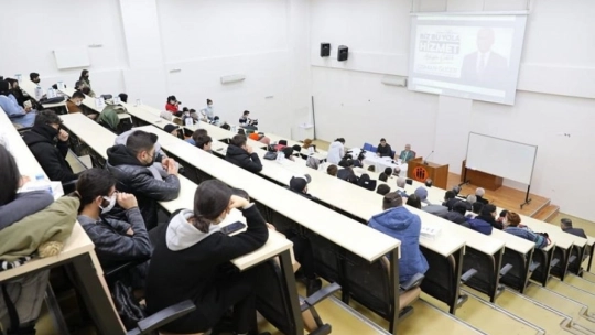 Üniversite Öğrencileri Sordu, Başkan Güder Cevapladı