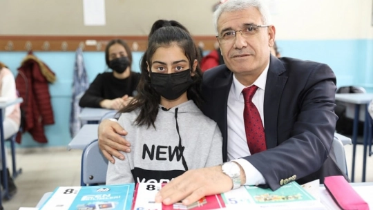 Başkan Güder'den Eğitime Hep Destek, Tam Destek