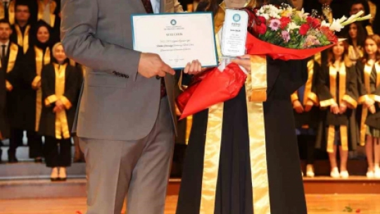 İnönü'den bu yıl 112 diş hekimi mezun oldu