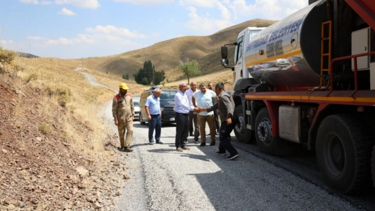 Gülümuşağı, Beydağı ve Uluköy Mahallelerinde Yol Çalışması Yapılıyor