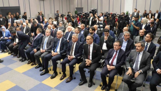 Malatya 100. Yıl Halk Kütüphanesi hizmete açıldı