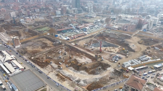 Malatya Çarşı Projesi'nde iş makineleri aralıksız çalışıyor