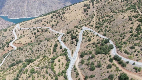 Malatya'da deprem sonrası bozulan yollar yenileniyor