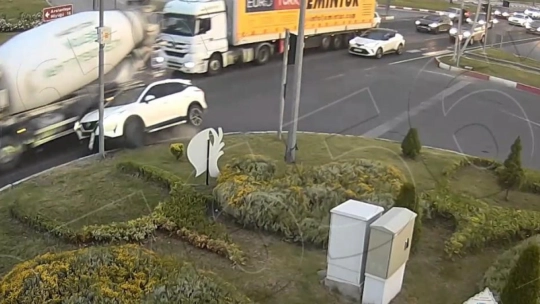 Malatya'da trafik kazaları kameraya yansıdı