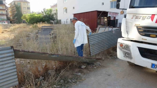 Tartıştığı kardeşini silahla yaralayıp polise teslim oldu