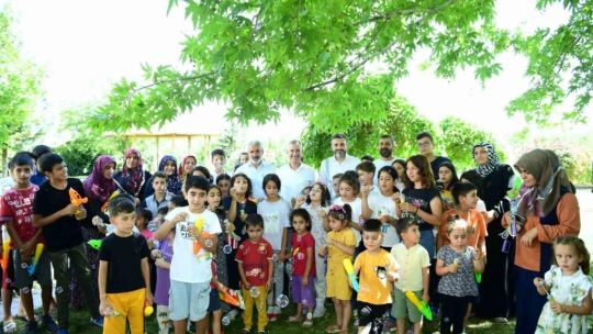 Topsöğüt'lü çocuklar 'iyilik makası' etkinliğinde keyifli anlar yaşadılar