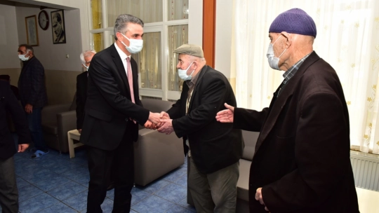 Vali Baruş Huzurevi Sakinleriyle Bir Araya Geldi