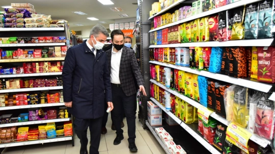 Vali Baruş, Zincir ve Yerel Marketleri Denetledi