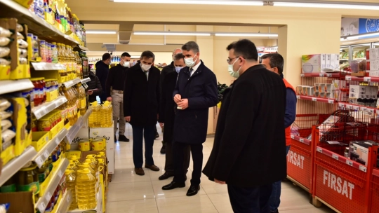 Vali Baruş, Zincir ve Yerel Marketleri Denetledi