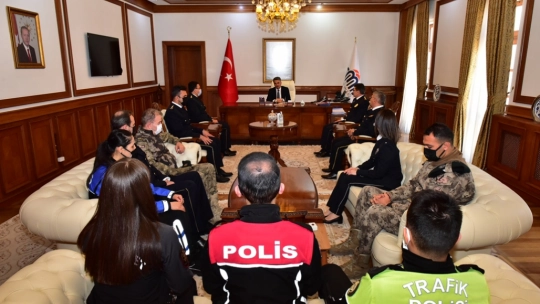 Emniyet Teşkilatından Vali Baruş'a 177. Kuruluş Yılı Ziyareti