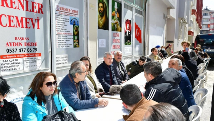 Başkan Çınar Erenler Cemevinde Lokma Etkinliğine Katıldı