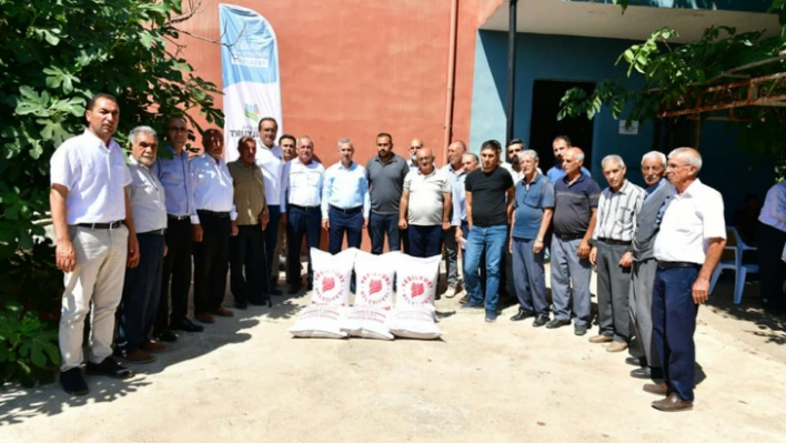 Çiftçilere 21 Ton Arpa Dağıtımı Yapıldı