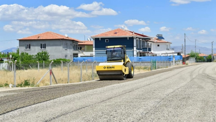 Dilek Mahallesi Yol Bakım Çalışması Devam Ediyor