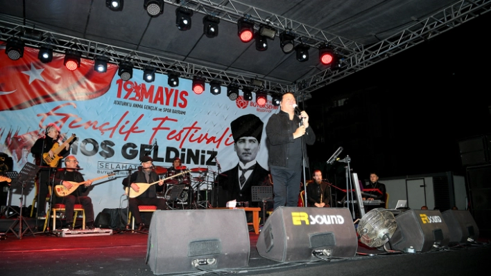 Gençlik Şöleni konserine binlerce Malatyalı katıldı