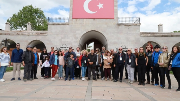 Karavan Tutkunları, Battalgazi'de Tarihi Yerleri Gezdi