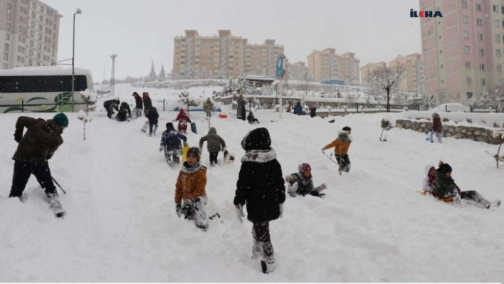 Malatya'da Pazartesi Okullar Tatil Edildi