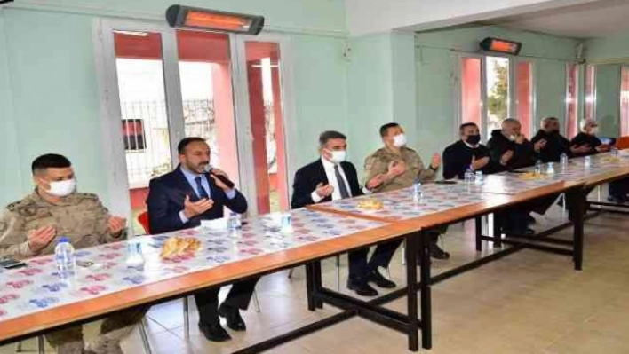 Şehit Özbey için Mevlid-i Şerif okutuldu