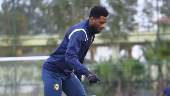 Tetteh de Antrenmanda Sakatlandı