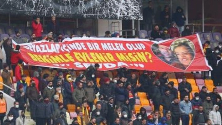 Yeni Malatya Stadı'nda Evlenme Teklifi