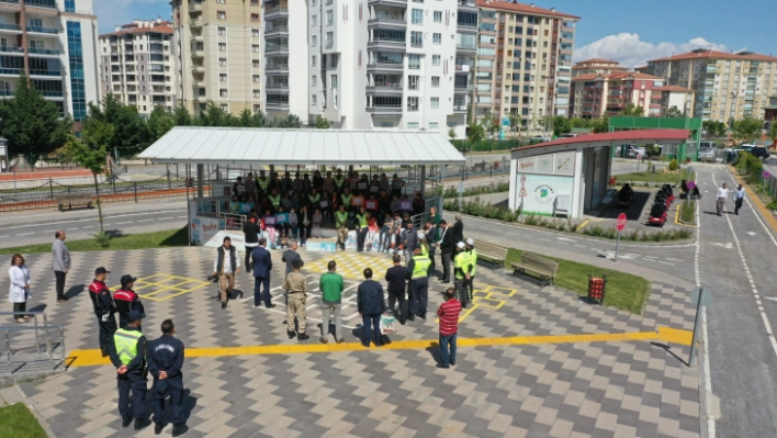 Yeşilyurt Belediyesi 'Karayolları Trafik Haftası Programı' düzenledi