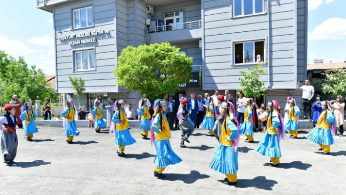 Yeşilyurt Mesleki Eğitim ve Yaşam Merkezi'nde Yıl Sonu Etkinliği!