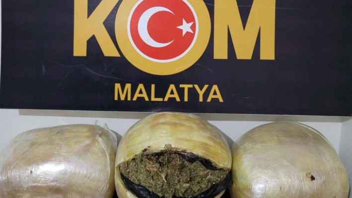 Yolcu otobüsünde 12 kilogram esrar ele geçirildi