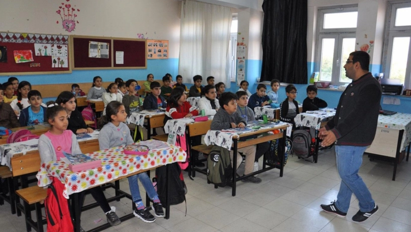 19 milyon öğrenci bugün ders başı yaptı