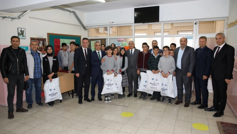 Battalgazi Belediyesi 3 bin 125 Çocuğun Yüzünü Güldürdü