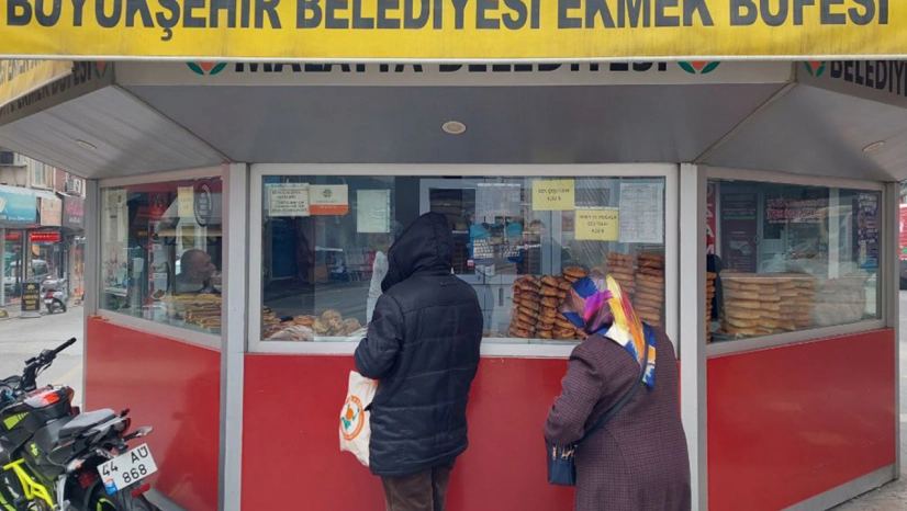 Malatya'da normal ekmeğin ardından bir zamda halk ekmeğe geldi